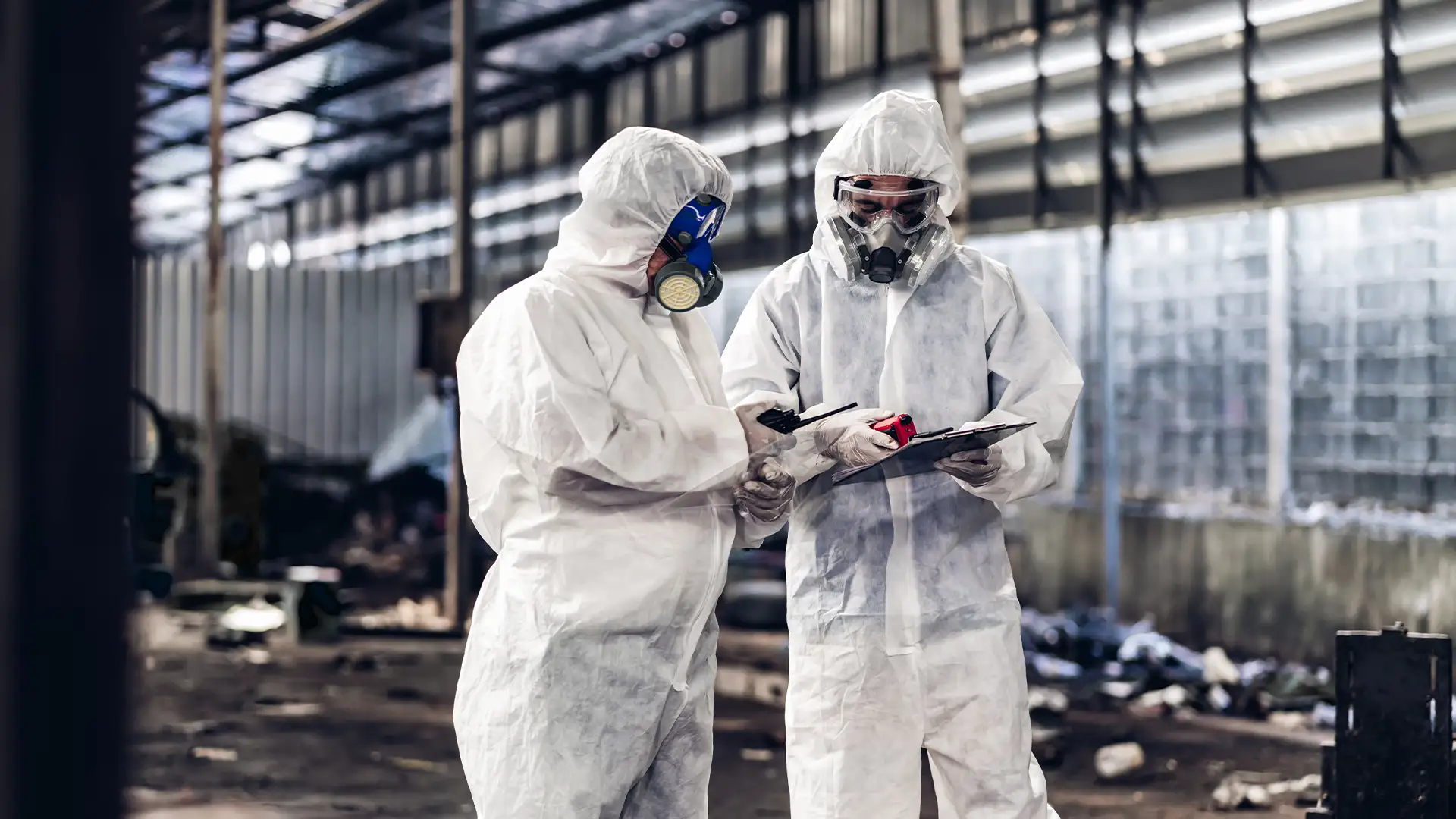 Asbest Sanierung Augsburg und Umgebung. Enterfnen von Asbest. Fachfirma